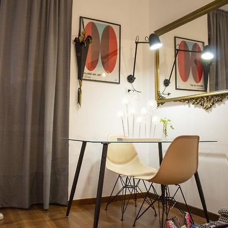 L' Altobasso Apt - Atypical Neapolitan House Luaran gambar