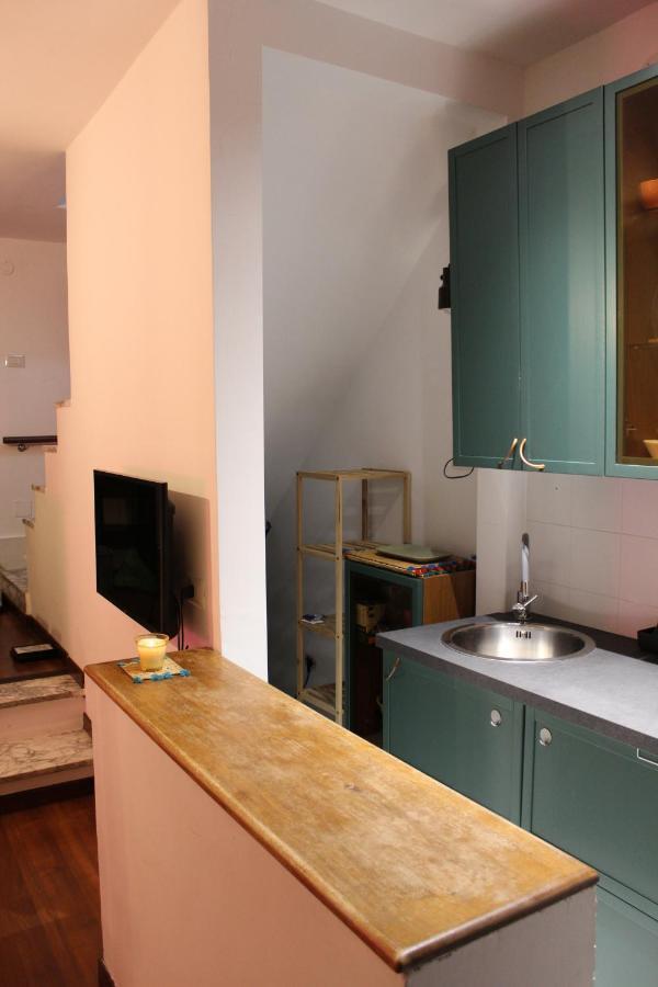 L' Altobasso Apt - Atypical Neapolitan House Luaran gambar
